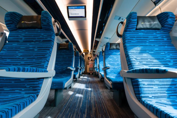 Interiér vozňov súpravy modernizovaného vlaku SC 241 Pendolino Košičan