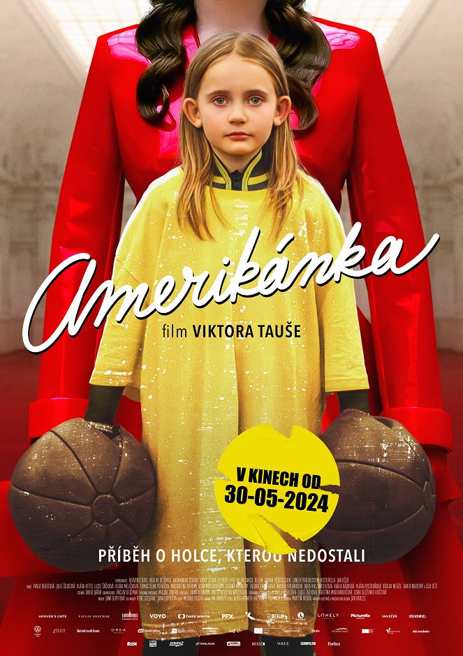 Film Amerikánka rozpráva príbeh netradičnou štylizáciou