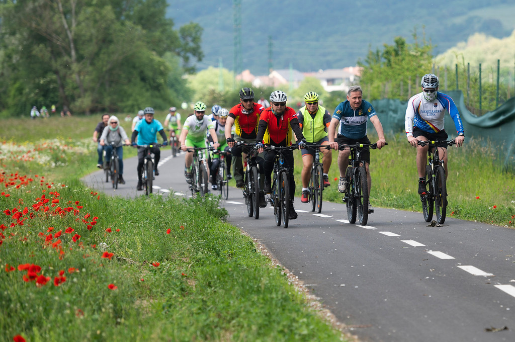 Tri úseky Vážskej cyklomagistrály a cezhraničnú cyklotrasu medzi Trenčínom a Nemšovou využilo v minulom roku viac ako 305 000 ľudí.