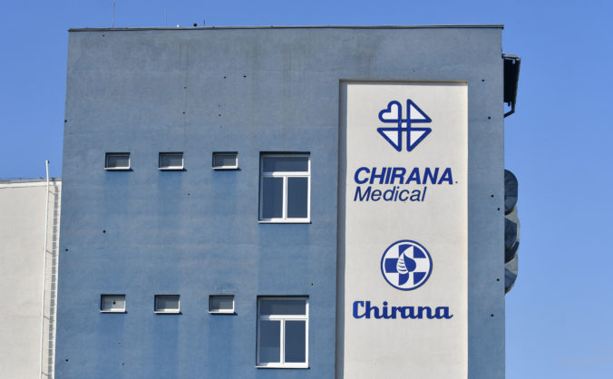 Ministerstvo zaplatí za pľúcne ventilátory deväť miliónov, Chirana by mala prvé kusy dodať do konca apríla