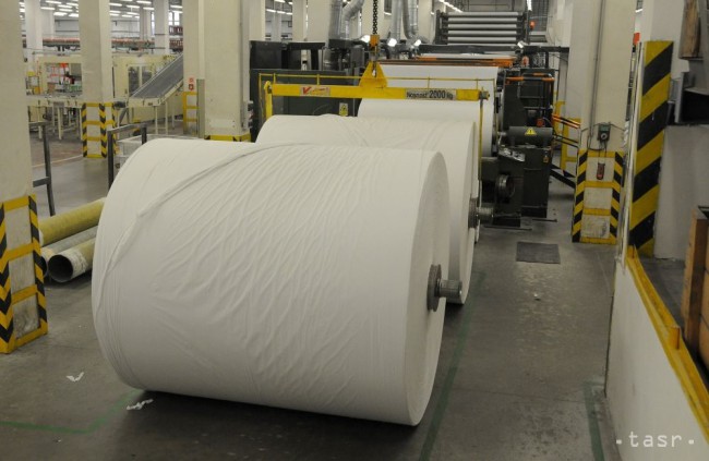 Harmanecká papiereň ako prvá na území bývalého Československa začala vyrábať toaletný papier v roku 1972.