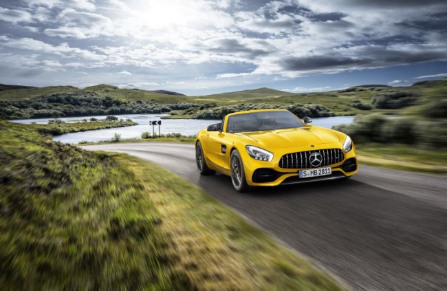 ercedes-AMG GT S Roadster