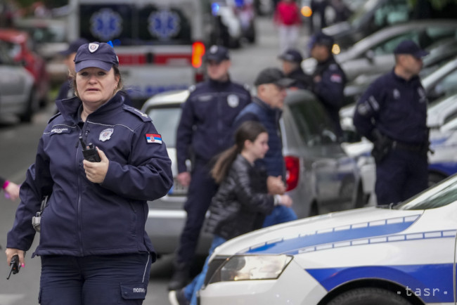 13-ročný tínedžer útok v škole dôkladne plánoval, mal aj zoznam cieľov. Streľba si vyžiadala deväť obetí