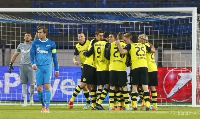 Hráči Borussie Dortmund sa tešia z úvodného gólu proti Zenitu Petrohrad