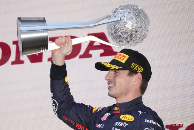 F1: Max Verstappen sa stal dvojnásobným majstrom sveta, Veľká cena Japonska však priniesla aj veľký chaos