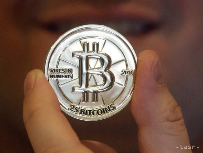 Bitcoin dnes prvý raz posilnil nad hranicu 1000 dolárov