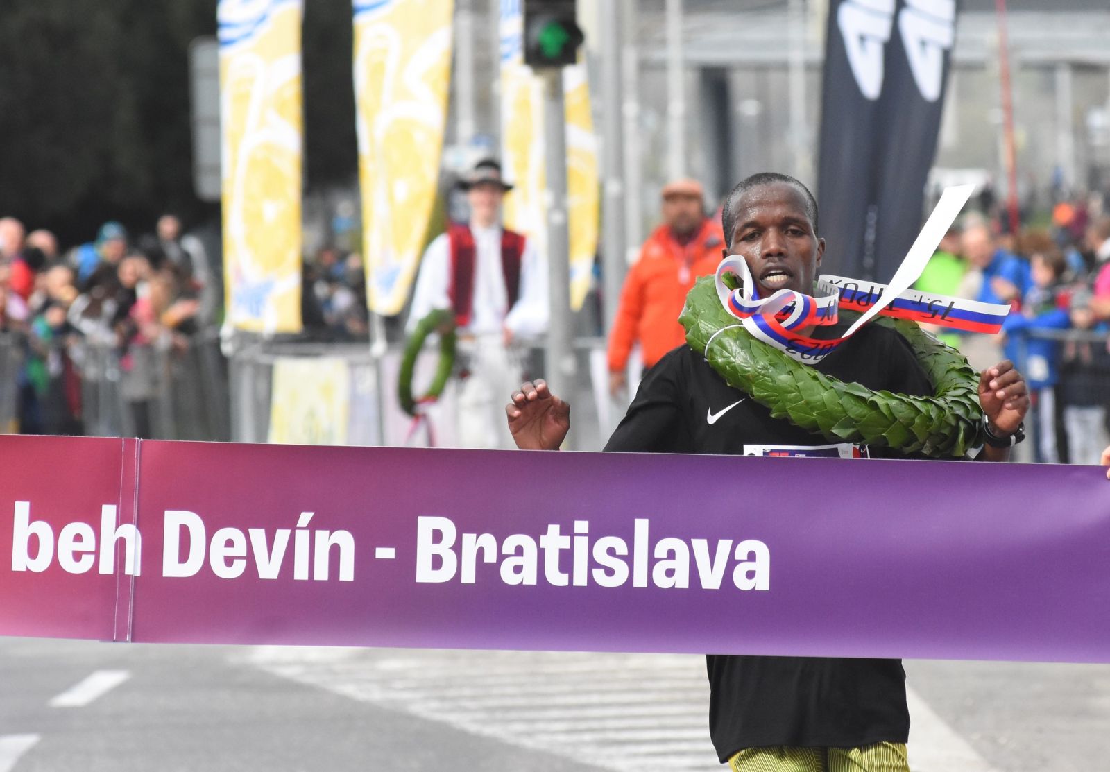 Kenský bežec Albert Tonui vyhral v rekorde 75. ročník Národného behu Devín – Bratislava