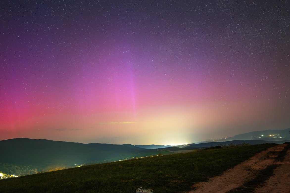 Krásne divadlo na nebi. Nad Slovenskom sa objavila úchvatná polárna žiara