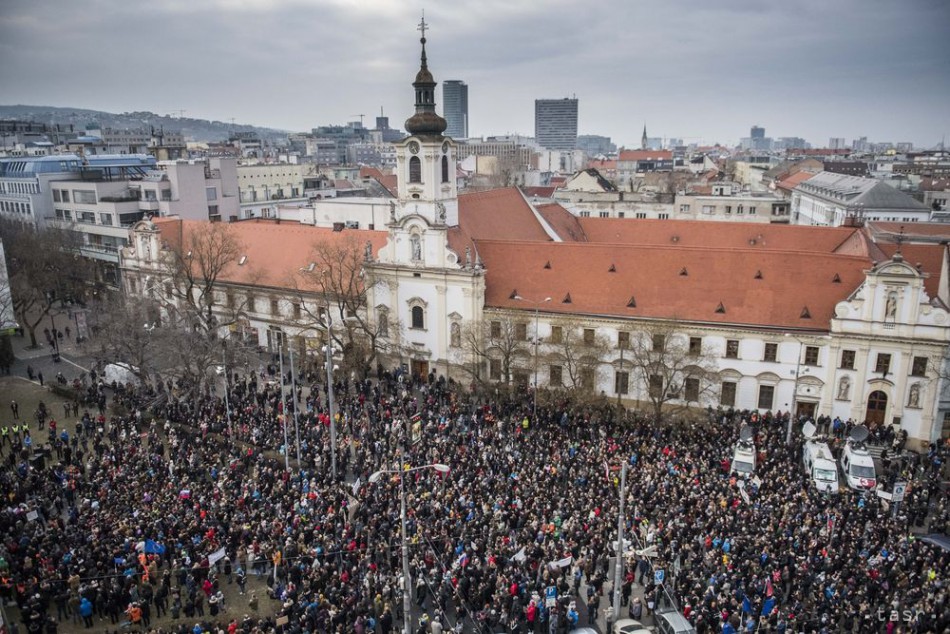 Tichý pochod študentov a slušných ľudí