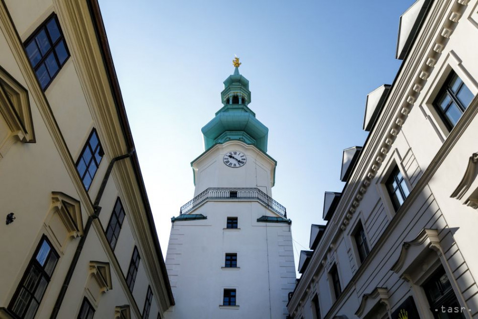 Foto: Jedna z dominánt Bratislavy - Michalská veža bude po generálnej obnove opäť sprístupnená verejnosti