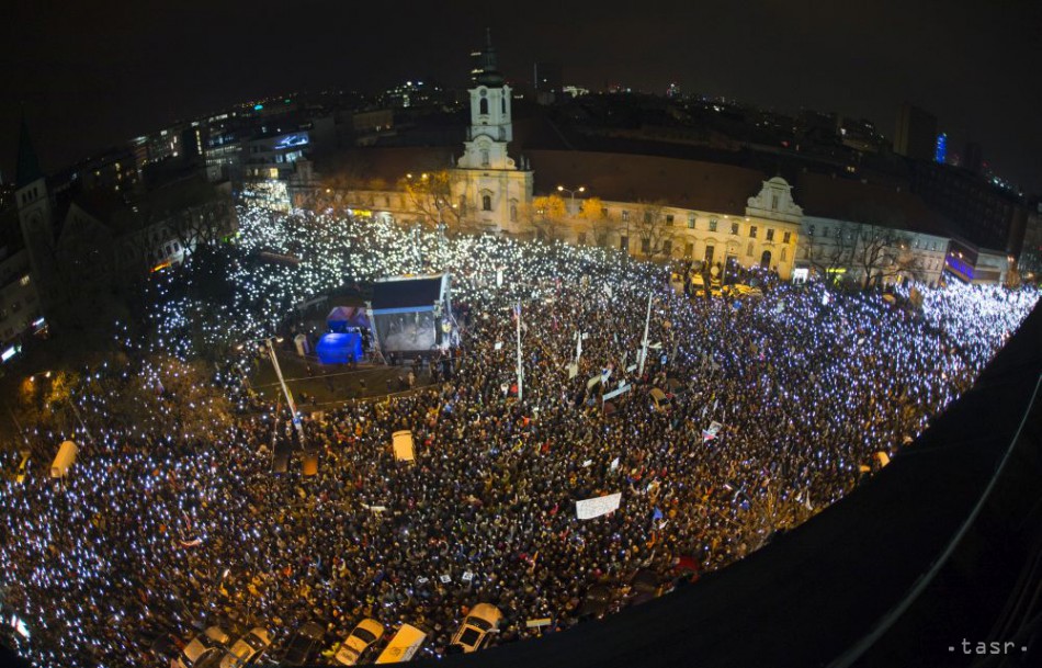 Atmosféra na pochode za slušné Slovensko v Bratislave: