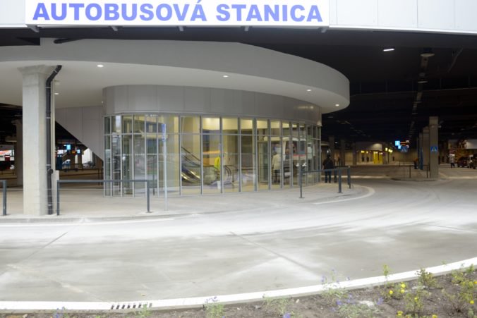 Vlak Bus Shopping Terminal 