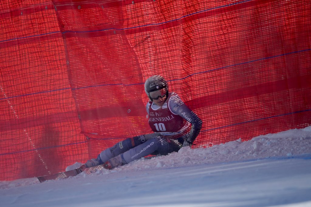Americká lyžiarka Mikaela Shiffrinová vynechá zvyšok víkendového programu v Cortine d’Ampezzo a nepôjde ani obrovský slalom v Kronplatzi.