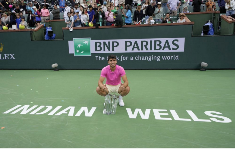 Alcaraz zvíťazil na turnaji v Indian Wells, je opäť svetová jednotka