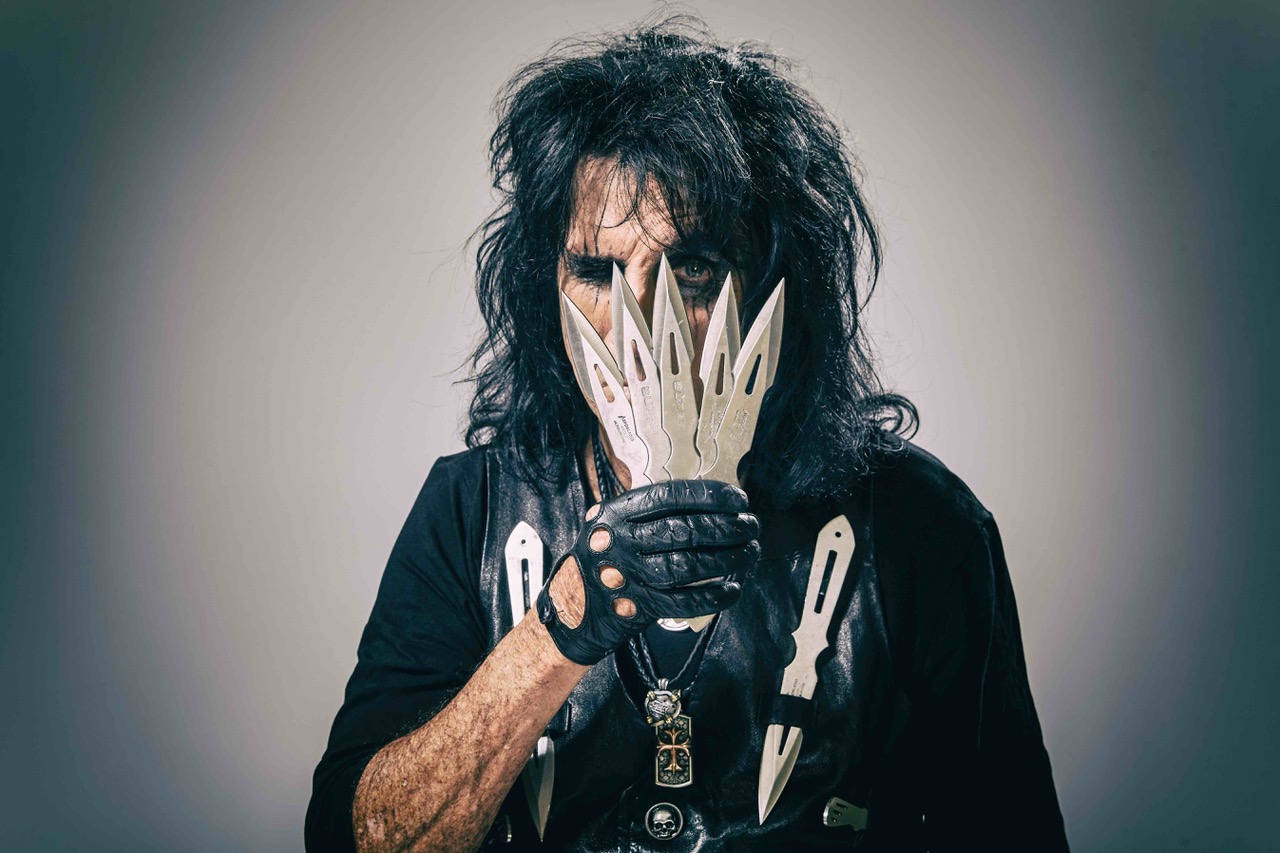 Alice Cooper príde na Slovensko na 7 kamiónoch s vlastnou technikou