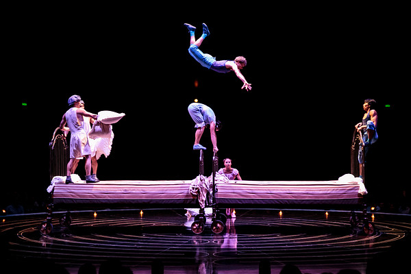 Cirque du Soleil opäť na Slovensku už v septembri 2022. Prečítajte si, aké dychberúce kúsky v Bratislave, počas show, Corteo predstaví!