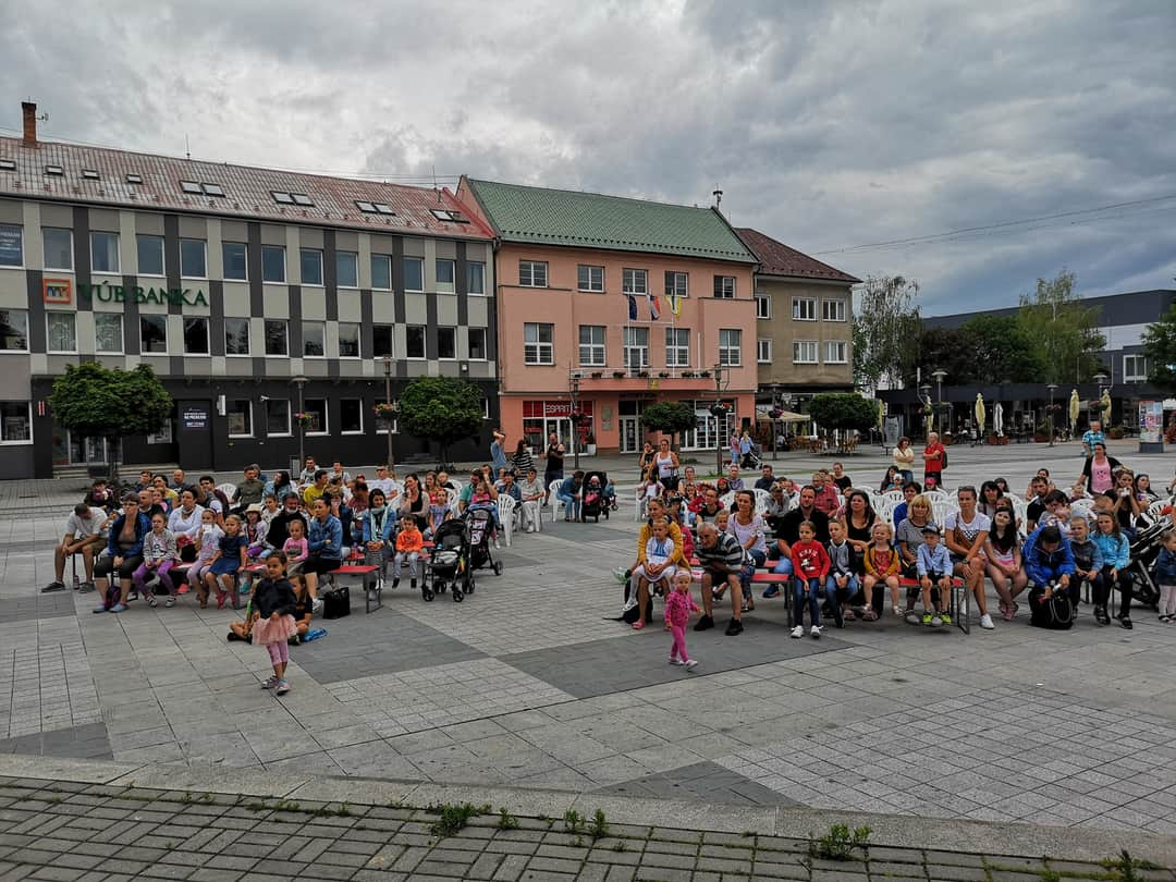 Prievidza vydala mimoriadne odporúčanie. Za posledné dni tu pribudlo 33 osôb s Covid-19