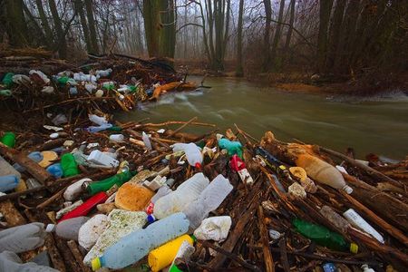 FotoNegatív: Štefan Kordoš s fotografiou pod názvom „Zolná - Stoka Poľany“