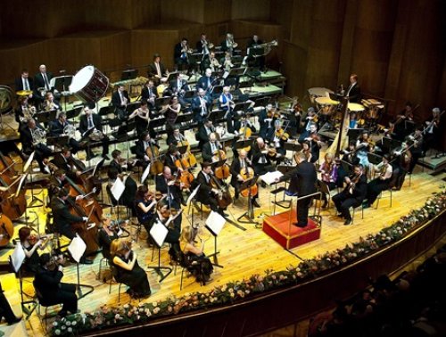 Svetovú premiéru Slovenských tancov odohrá Gyorský filharmonický orchester