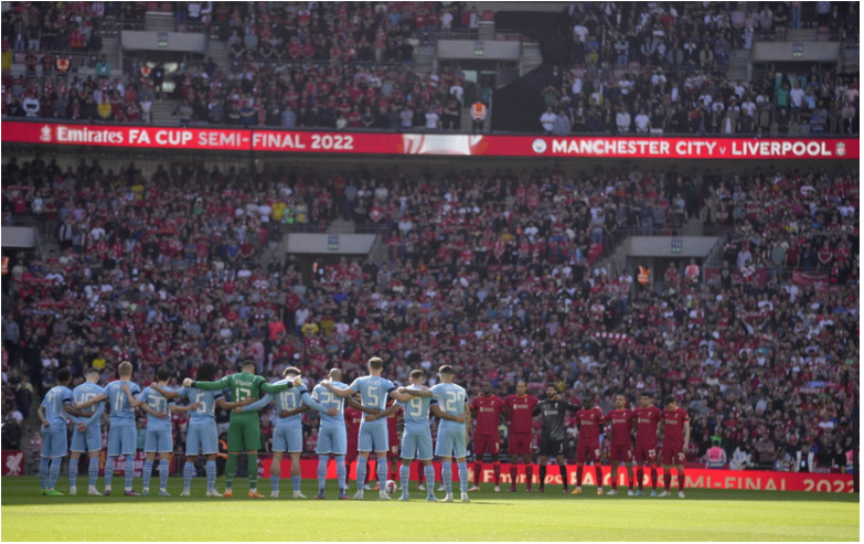 Manchester City sa ospravedlnil za divákov,ktorí narušili minútu ticha