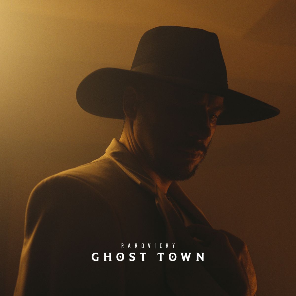 Video: Rakovicky má nový singel Ghost Town