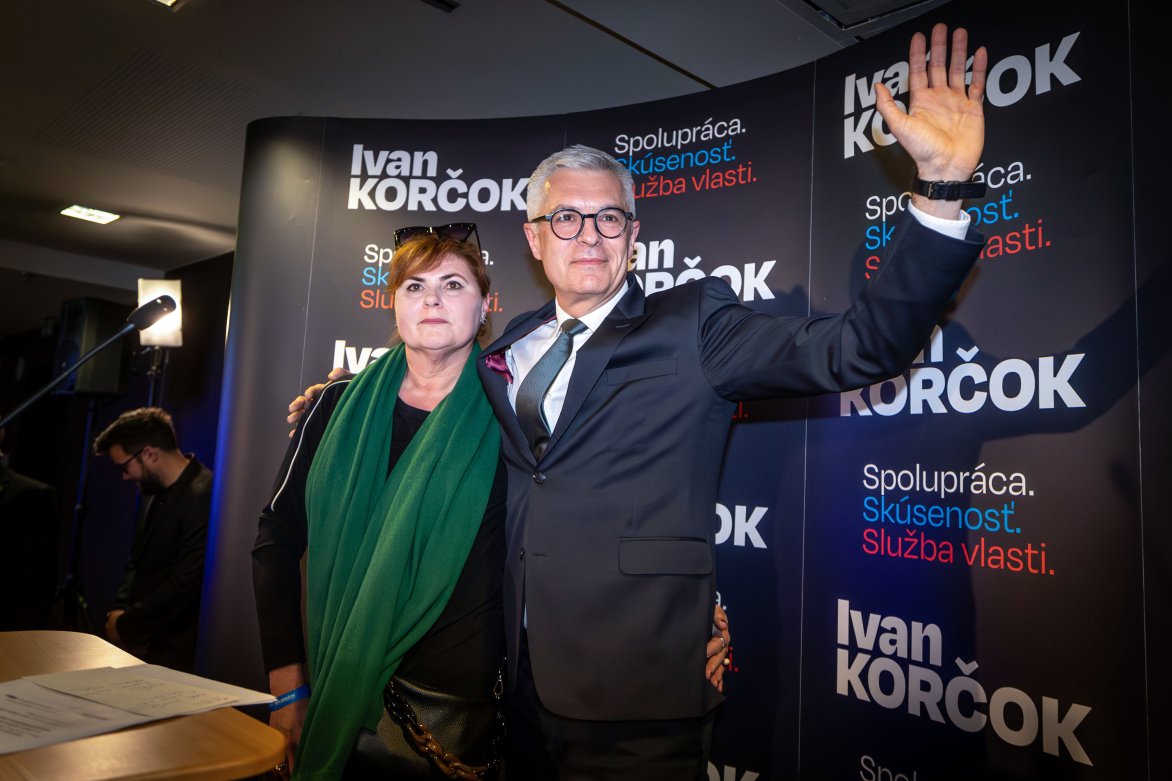 Výsledky prvého kola prezidentských volieb 2024: DO DRUHÉHO KOLA POSTUPUJÚ IVAN KORČOK a PETER PELLEGRINI