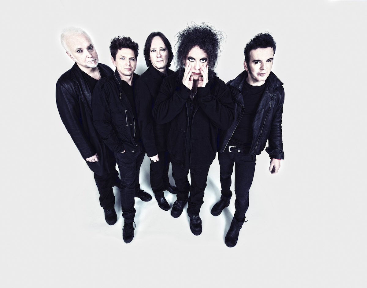 Skupina The Cure vydáva remixový album Mixes of a Lost World