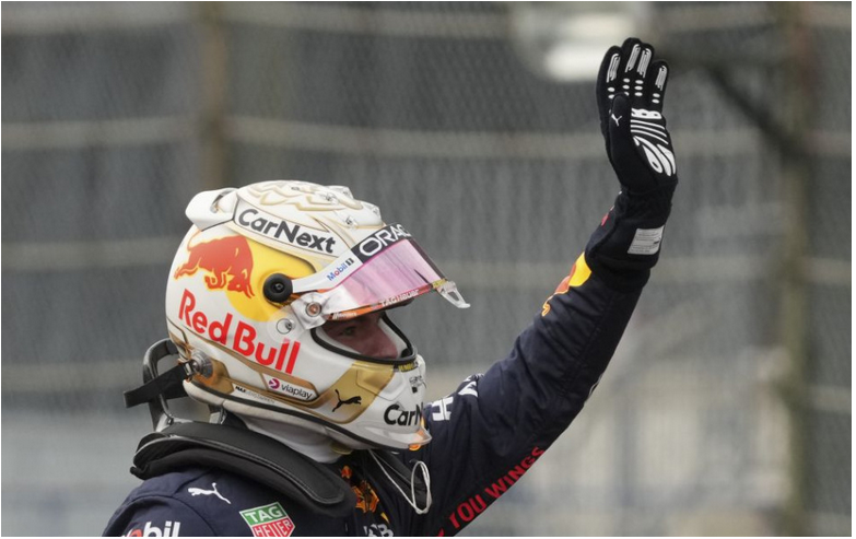 F1: Verstappen vyštartuje v Suzuke za obhajobou titulu z pole position