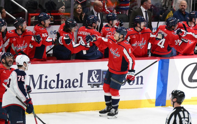 NHL: Fehérváry strelil druhý gól v sezóne, Washington zdolal Columbus 5:1