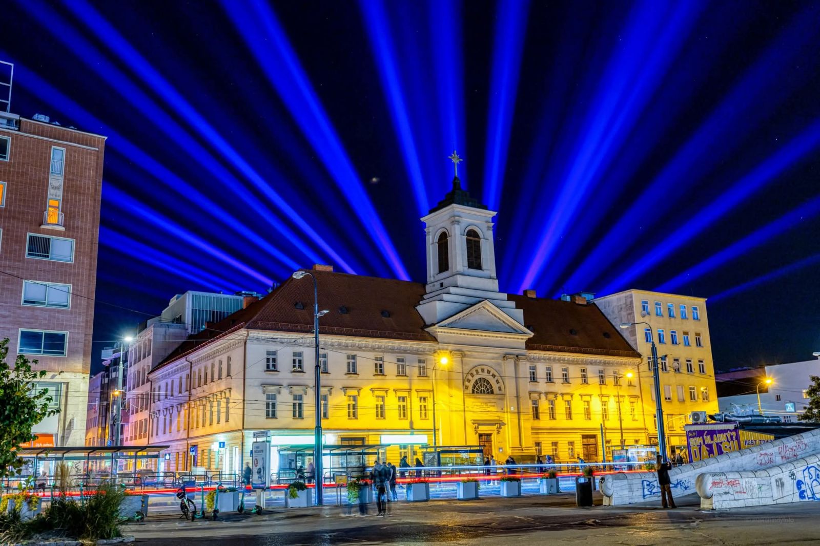 Biela noc 2026 zaplnila Bratislavu: Rekordnú návštevnosť priniesla aj napriek najnižšiemu rozpočtu