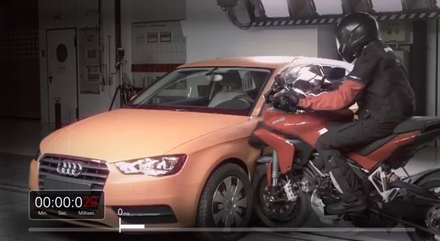 Video: Ducati vyrobila inovatívny airbag pre motorkárov