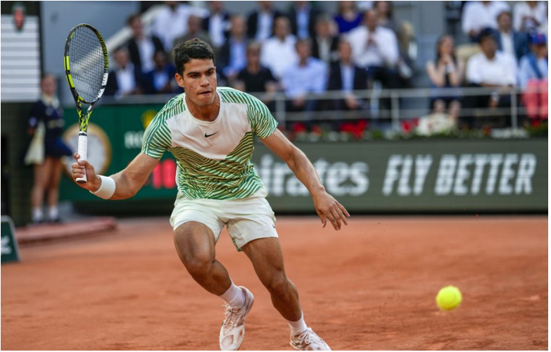 Roland Garros 2023: Alcaraz bude súperom Djokoviča v semifinále dvojhry
