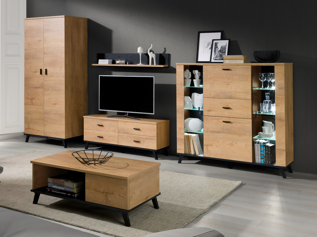 V dobe, kedy sa s priestorom hospodári čo najefektívnejšie, sa komoda stáva nekorunovanou kráľovnou úložného priestoru.