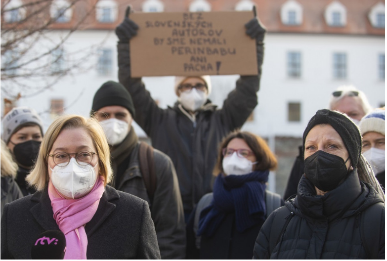 Ak prejde autorský zákon, tvorcovia chcú požiadať Čaputovú o vetovanie