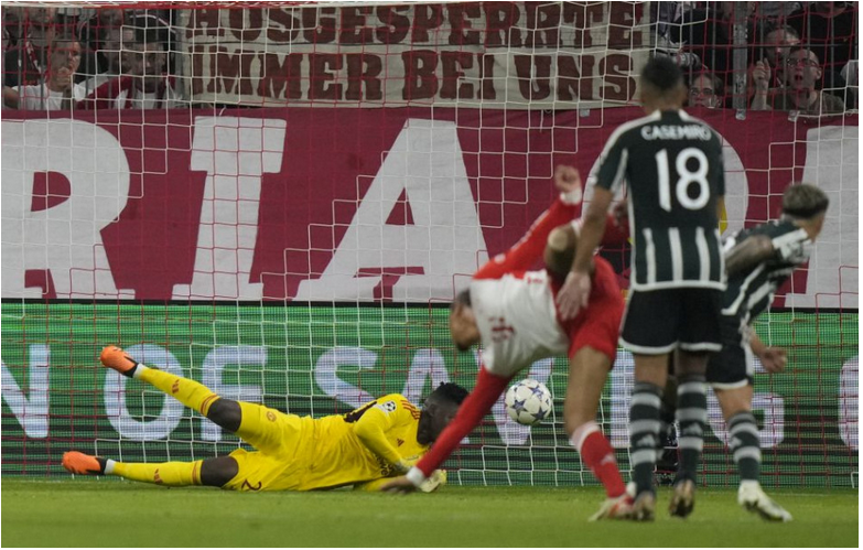 Liga majstrov: Bayern zvíťazil nad Manchestrom United 4:3, Neapol v Brage 2:1