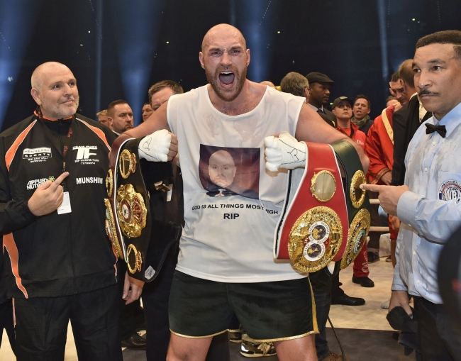 Tyson Fury (V. Brit.) - Vladimir Kličko (Ukr.)