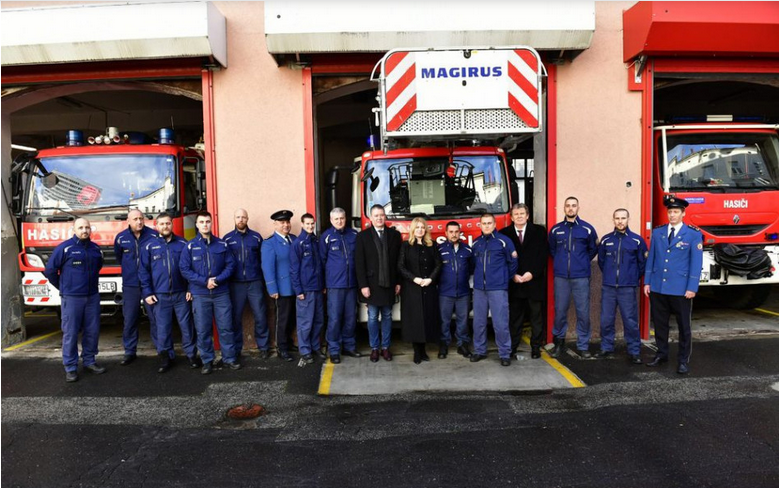 VIDEO: Z. Čaputová navštívila železničiarov, hasičov aj vodárov