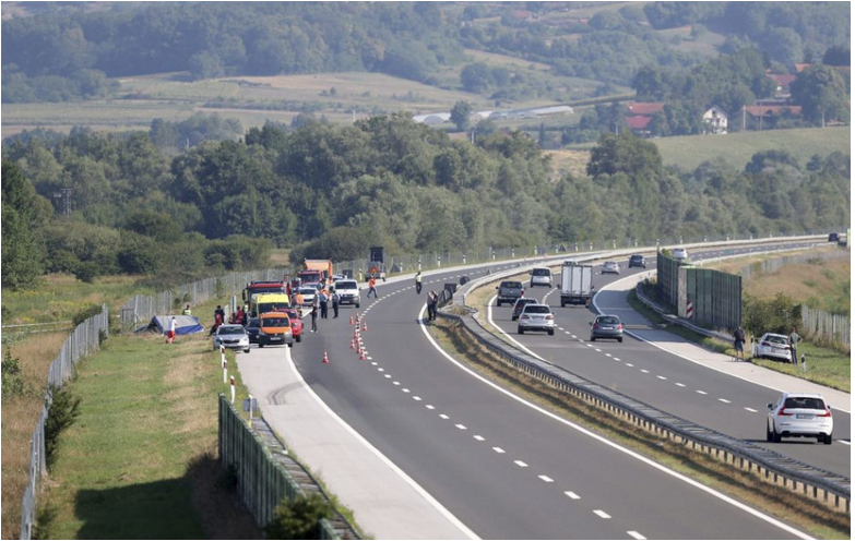 Počet obetí nehody poľského autobusu v Chorvátsku stúpol na 12