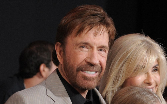 Vo veku 86 rokov zomrela hviezda akčných filmov Chuck Norris
