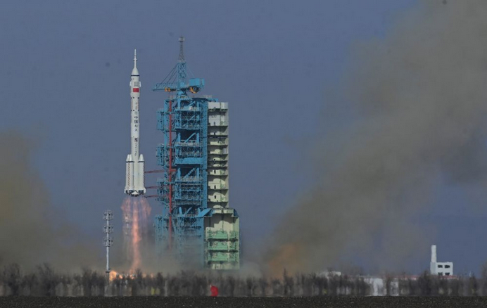 Čína predčasne vyslala do vesmíru kozmickú loď pre misiu Šen-čou 22