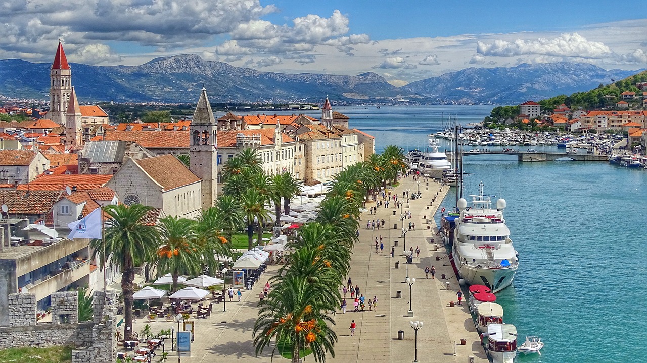 Aká je šanca na dovolenku v Chorvátsku? Vedci zistili, či letné teploty zničia koronavírus