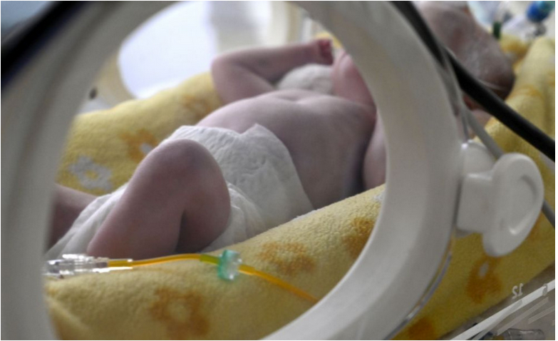 Poľskej matke siedmich detí sa narodili pätorčatá