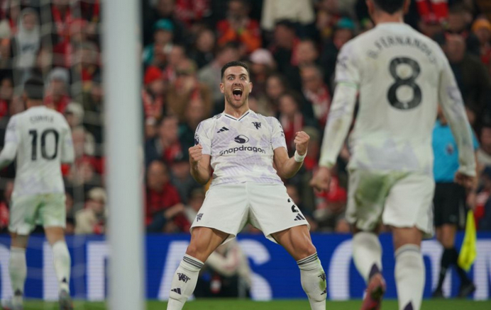 Premier League: Futbalisti Manchestru United zvíťazili v Liverpoole 2:1