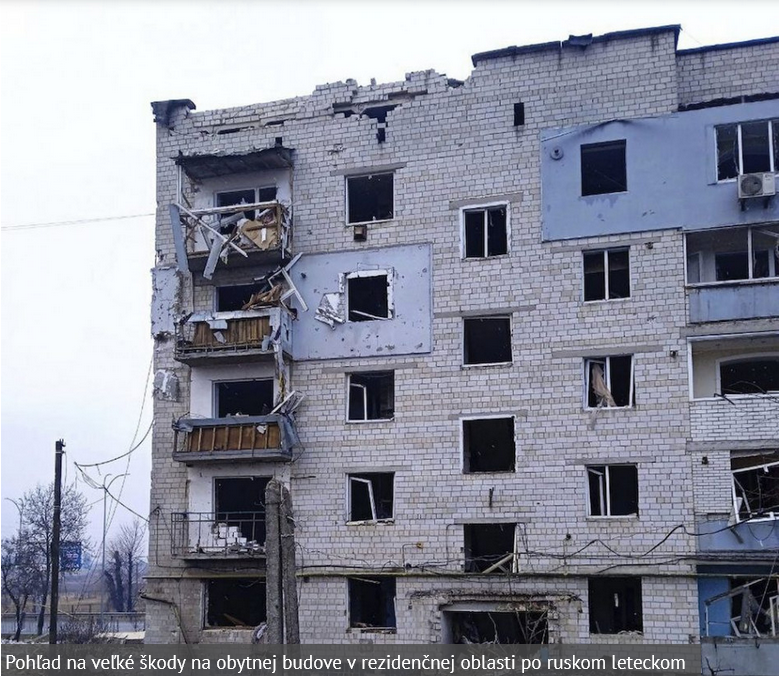V troskách budovy v meste Boroďanka zrejme uviazlo až 100 ľudí