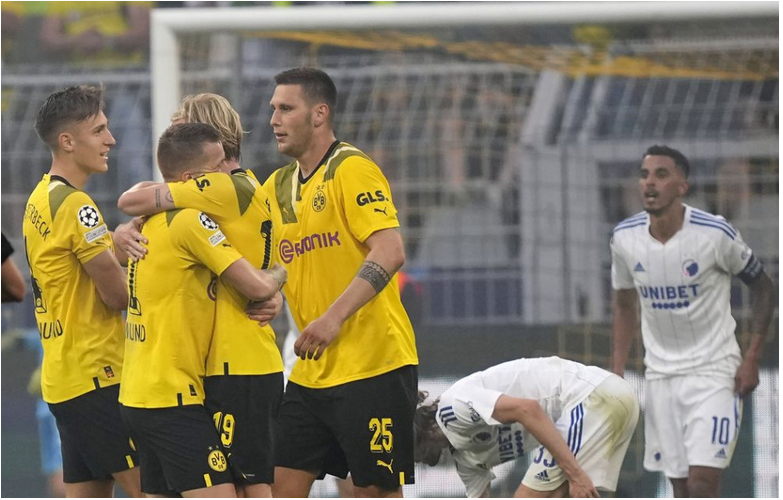 Liga majstrov: Záhreb prekvapil Chelsea, Dortmund potvrdil úlohu favorita