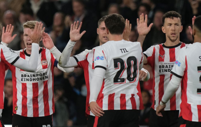 Liga majstrov: PSV deklasoval oslabený Neapol, Conte: „Fatálny kolaps“