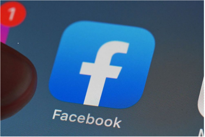 Facebook a Instagram nefungujú. Meta má celosvetový masívny výpadok, používateľov odhlásilo 