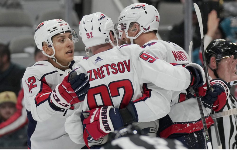 NHL: Fehérváry strelil prvý gól v sezóne, Devils s Nemcom prehrali
