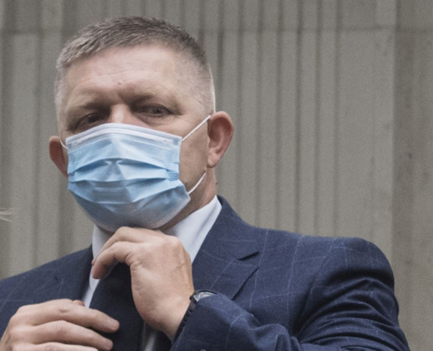 Fico: Nákup testov bol nezákonný, firma má prepojenie na vládu