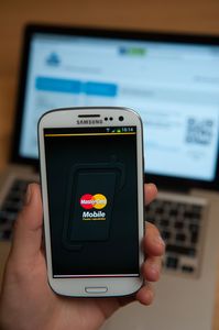 Použitie aplikácie MasterCard Mobile